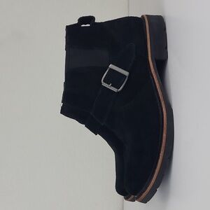 LL Bean Black Suede Chelsea Ankle Booties Size 7.5